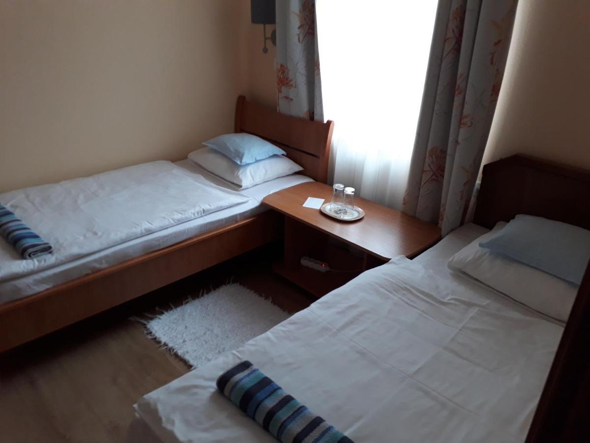 Szilvia Panzio Gyomaendrod Bed and Breakfast Εξωτερικό φωτογραφία