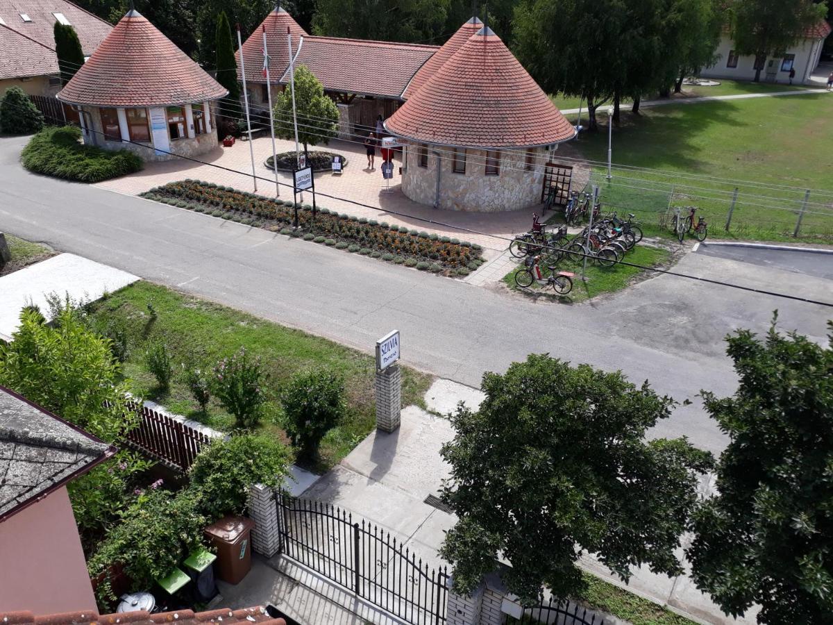 Szilvia Panzio Gyomaendrod Bed and Breakfast Εξωτερικό φωτογραφία