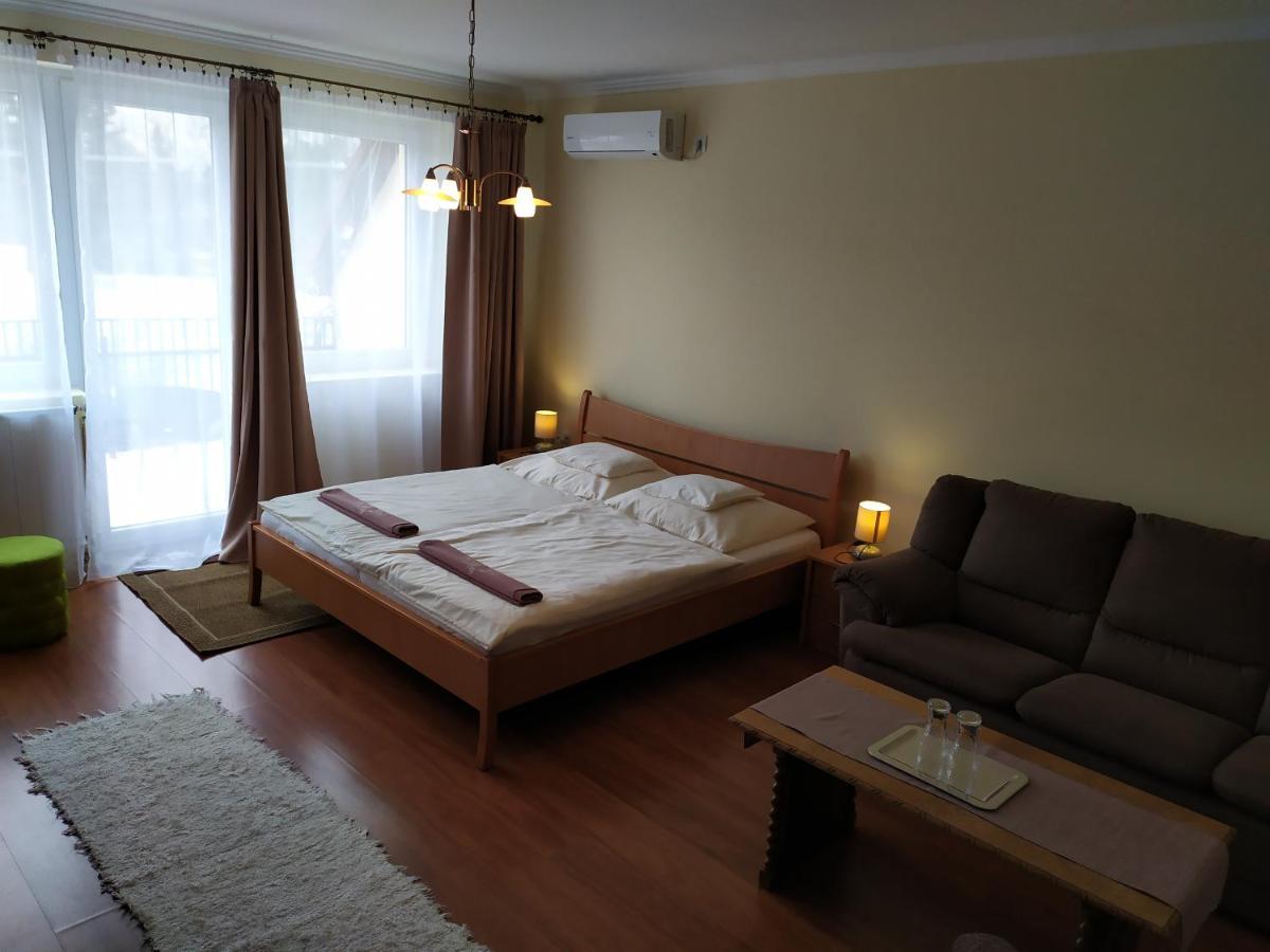 Szilvia Panzio Gyomaendrod Bed and Breakfast Εξωτερικό φωτογραφία