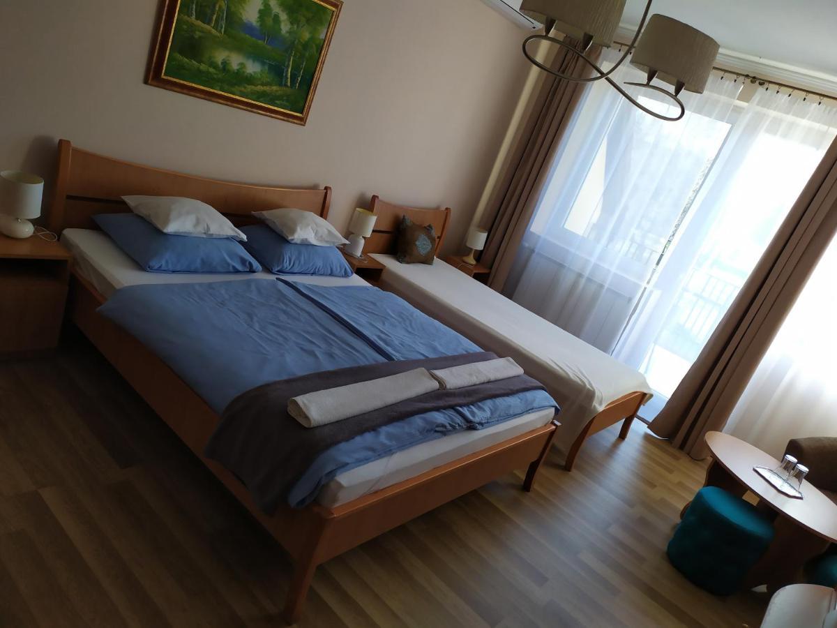 Szilvia Panzio Gyomaendrod Bed and Breakfast Εξωτερικό φωτογραφία