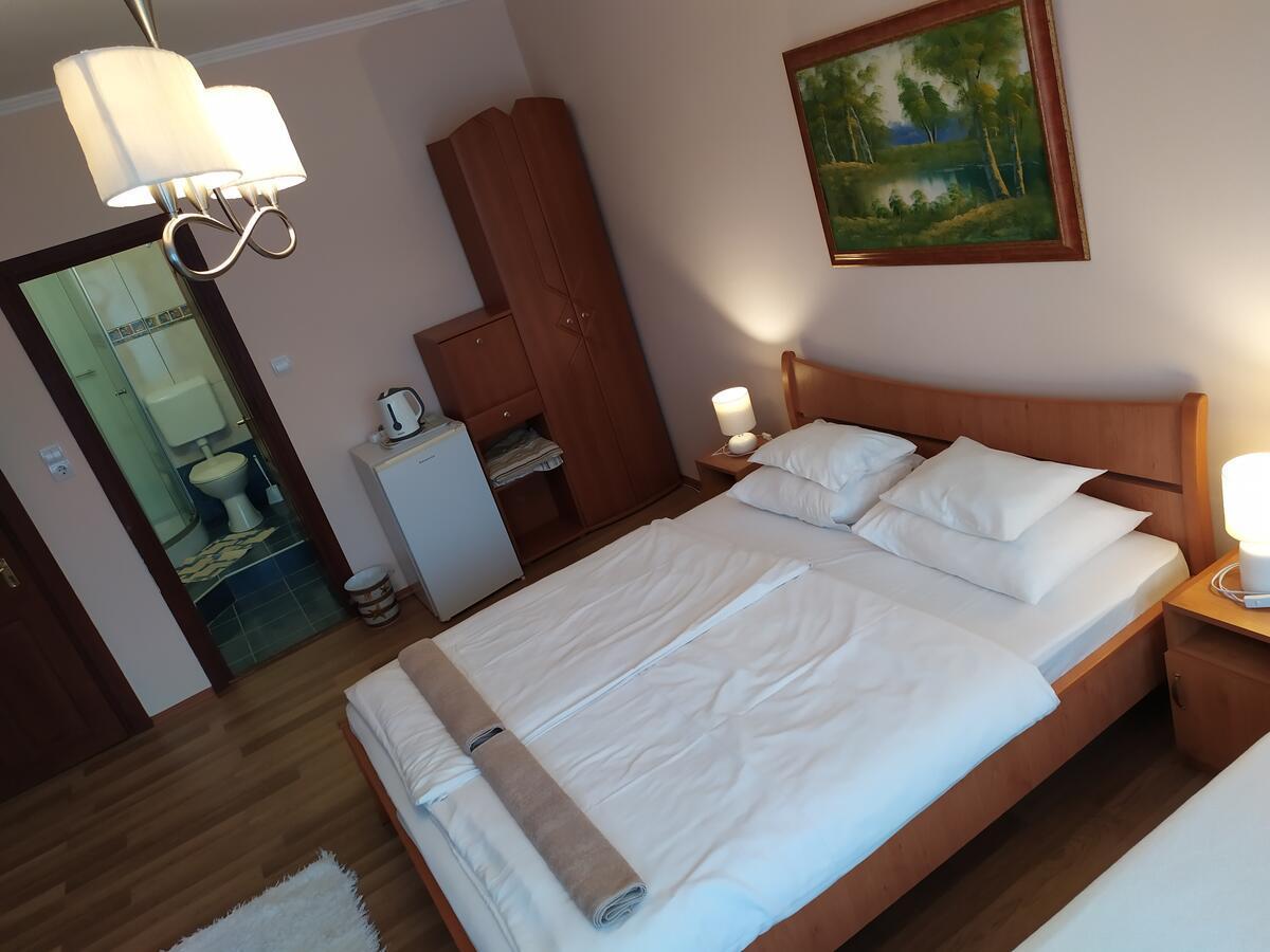 Szilvia Panzio Gyomaendrod Bed and Breakfast Εξωτερικό φωτογραφία