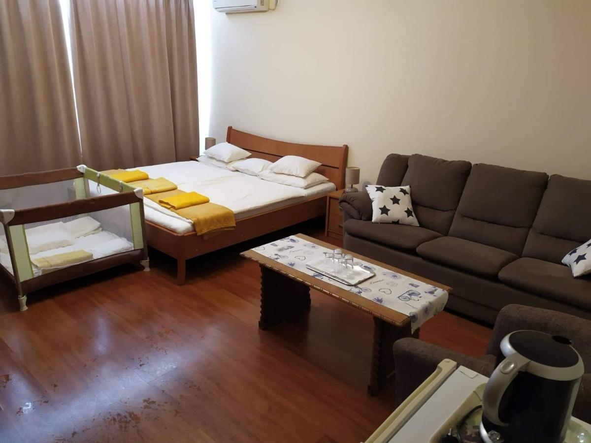 Szilvia Panzio Gyomaendrod Bed and Breakfast Εξωτερικό φωτογραφία