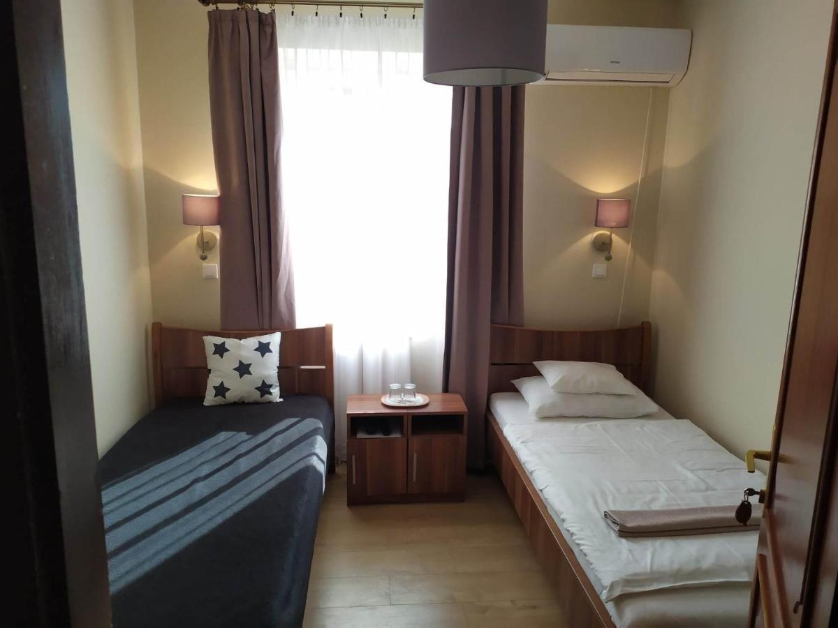 Szilvia Panzio Gyomaendrod Bed and Breakfast Εξωτερικό φωτογραφία