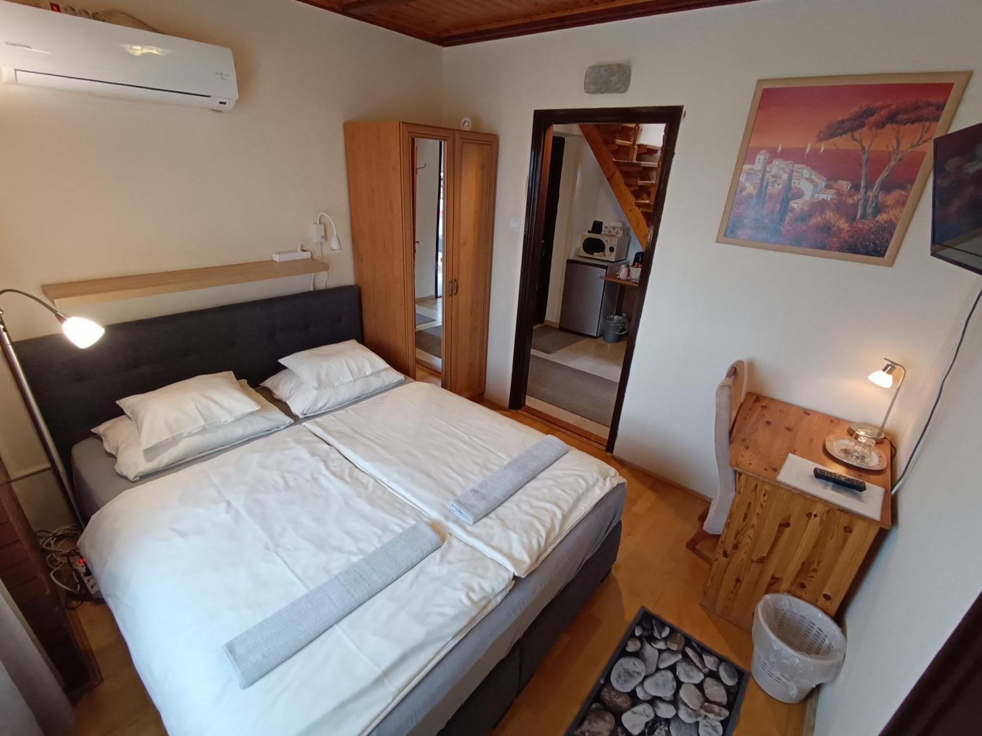 Szilvia Panzio Gyomaendrod Bed and Breakfast Εξωτερικό φωτογραφία