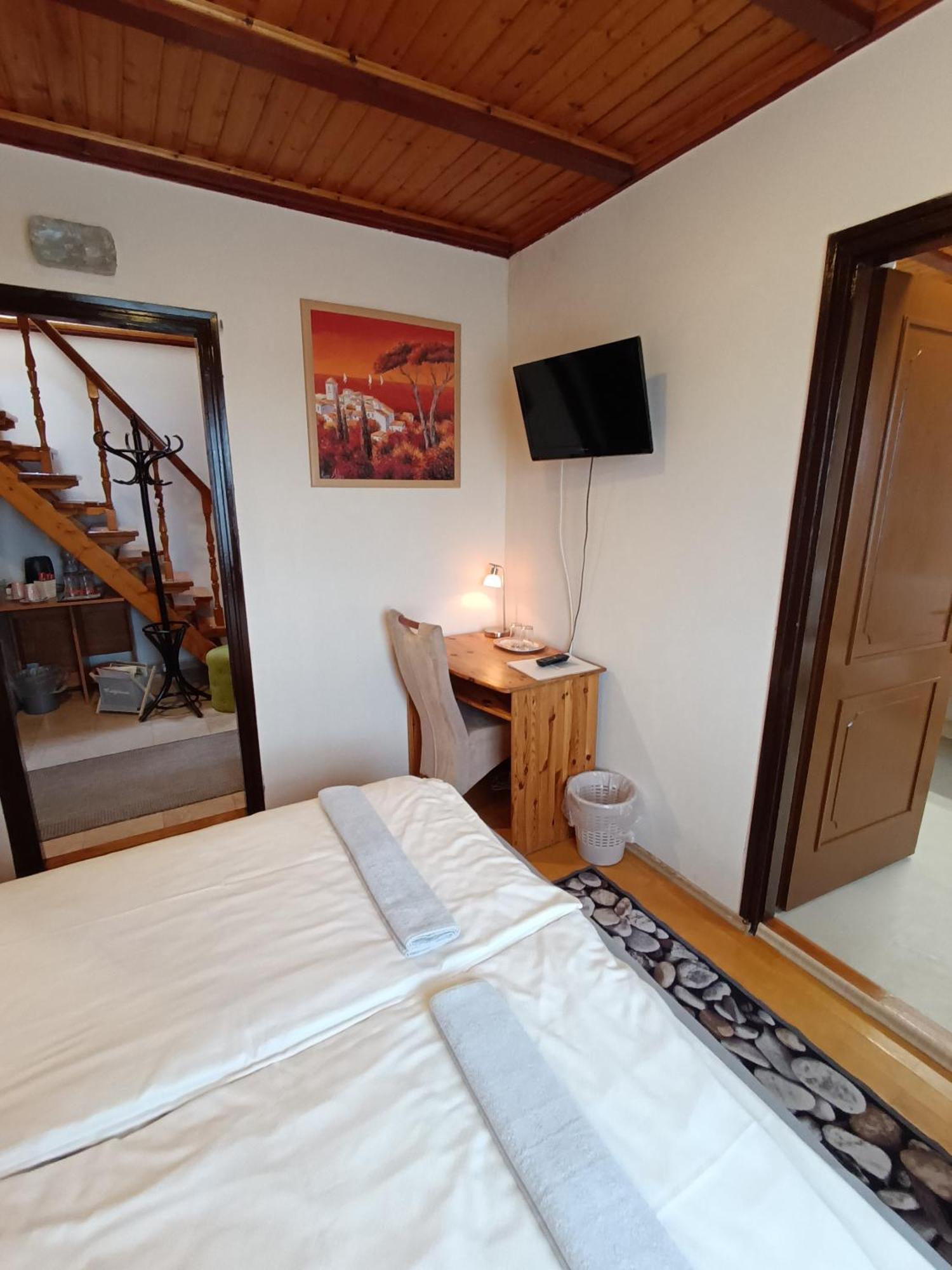 Szilvia Panzio Gyomaendrod Bed and Breakfast Εξωτερικό φωτογραφία