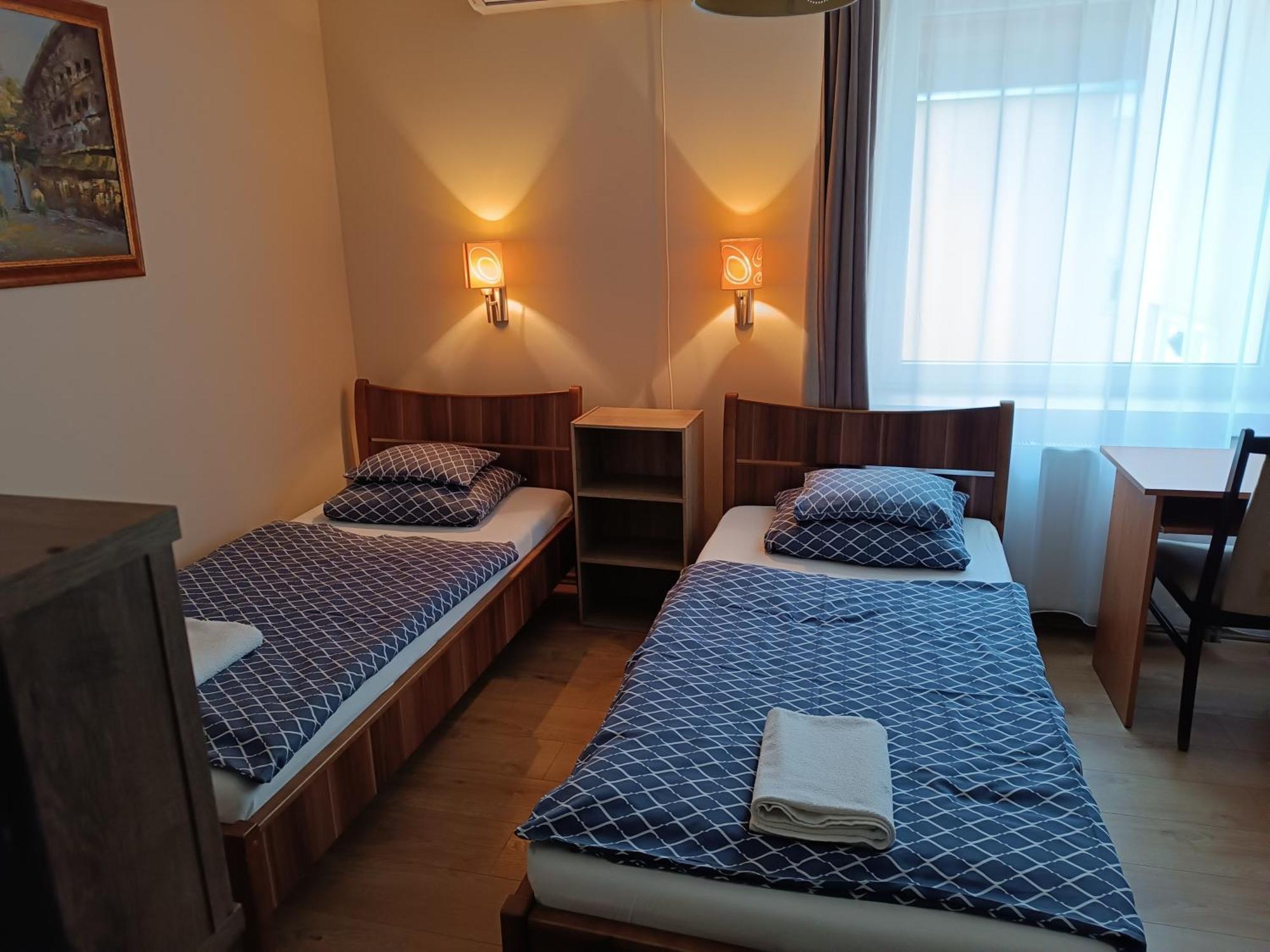 Szilvia Panzio Gyomaendrod Bed and Breakfast Εξωτερικό φωτογραφία